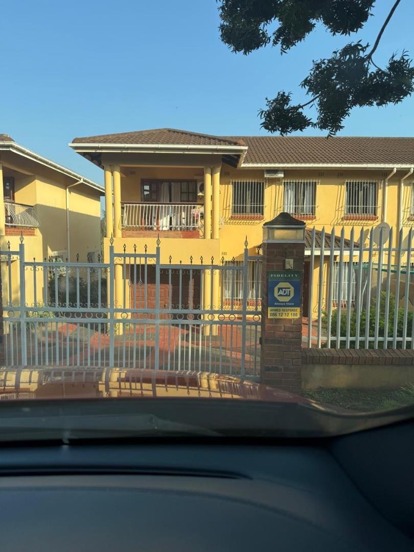 Grantham Park Property Property and houses for sale in Grantham Park