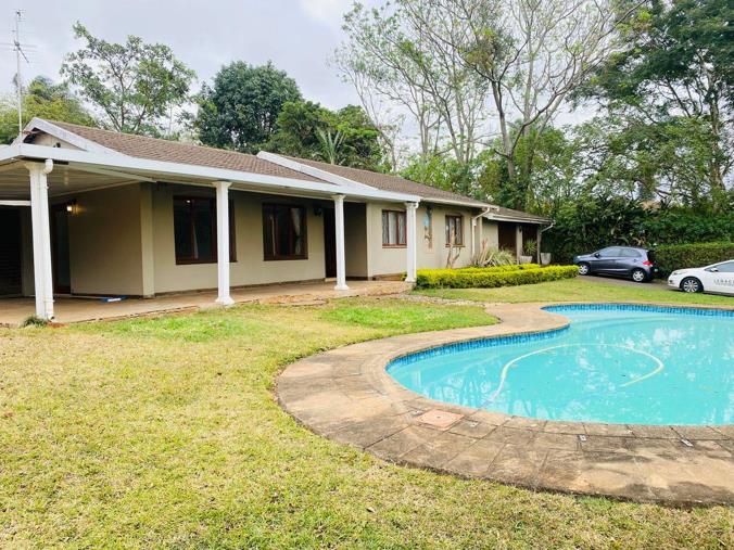 5 Bedroom House for Sale in Waterfall