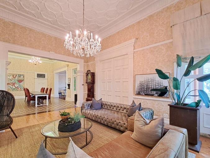 8 Bedroom House for Sale in Blackridge