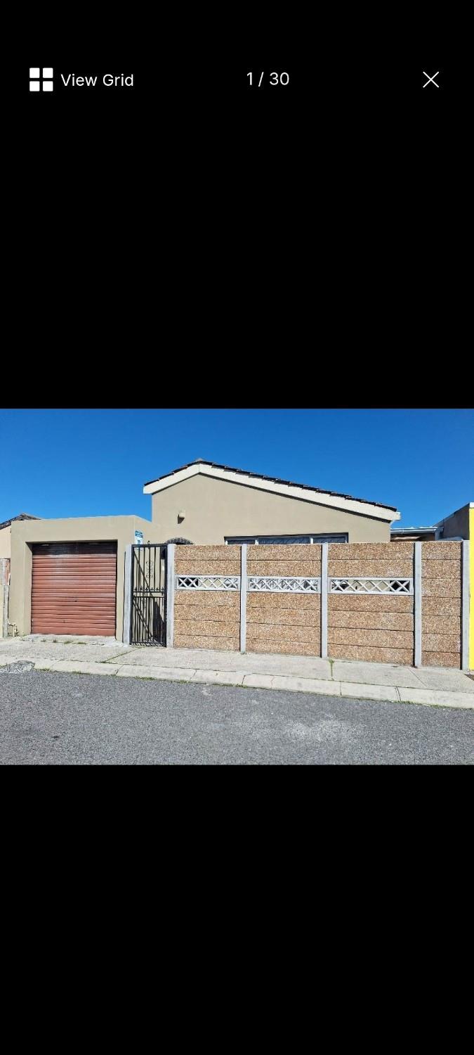 3 Bedroom House for sale in Portlands 6 Kowie Road P24114552620