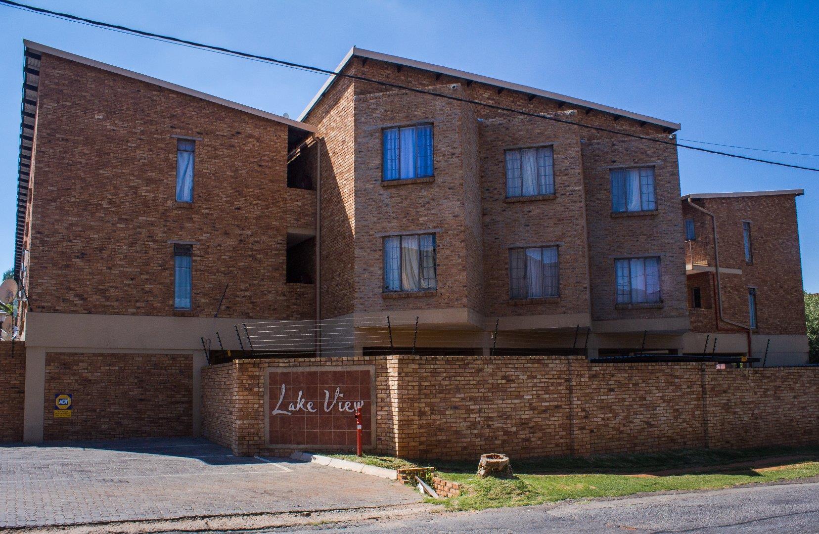 Florida, Roodepoort Property Apartments / flats to rent in Florida, Roodepoort