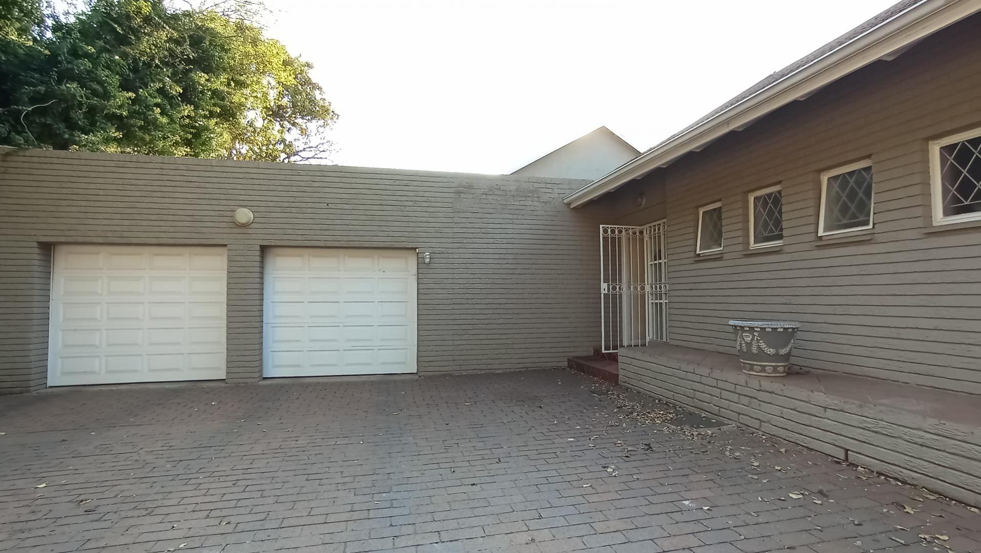 Savoy Estate Property Houses for sale in Savoy Estate