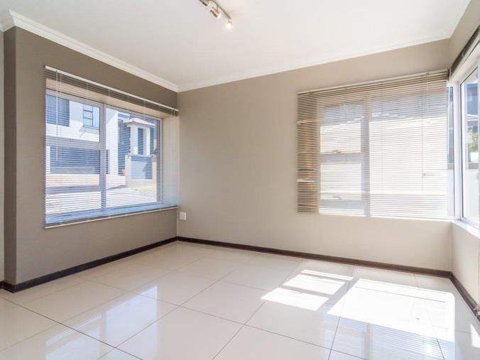 3 Bedroom House to Rent in Homes Haven