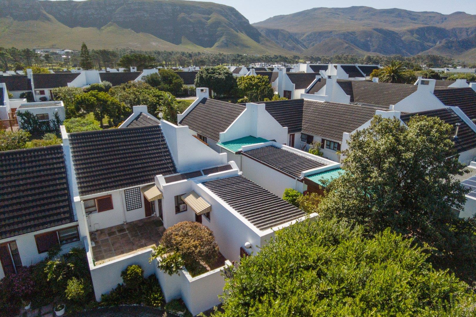 1 Bedroom House for sale in Eastcliff 14 Berg 'n See, Brug Street