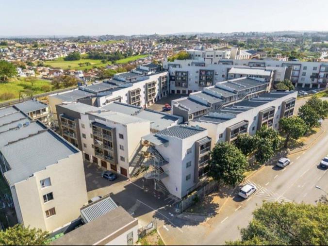 2 Bedroom Apartment / Flat for Sale in Woodhurst