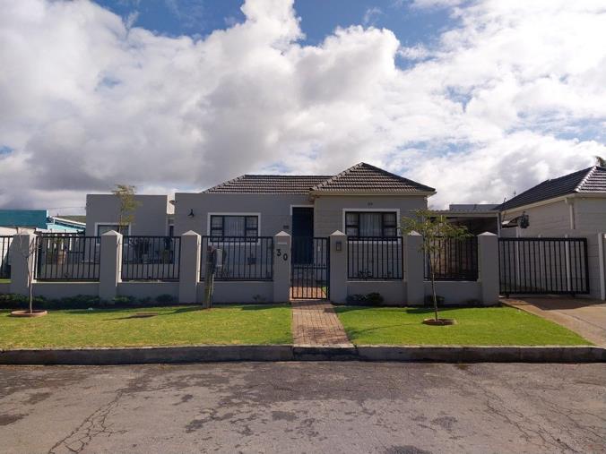 2 Bedroom House for Sale in Ashton