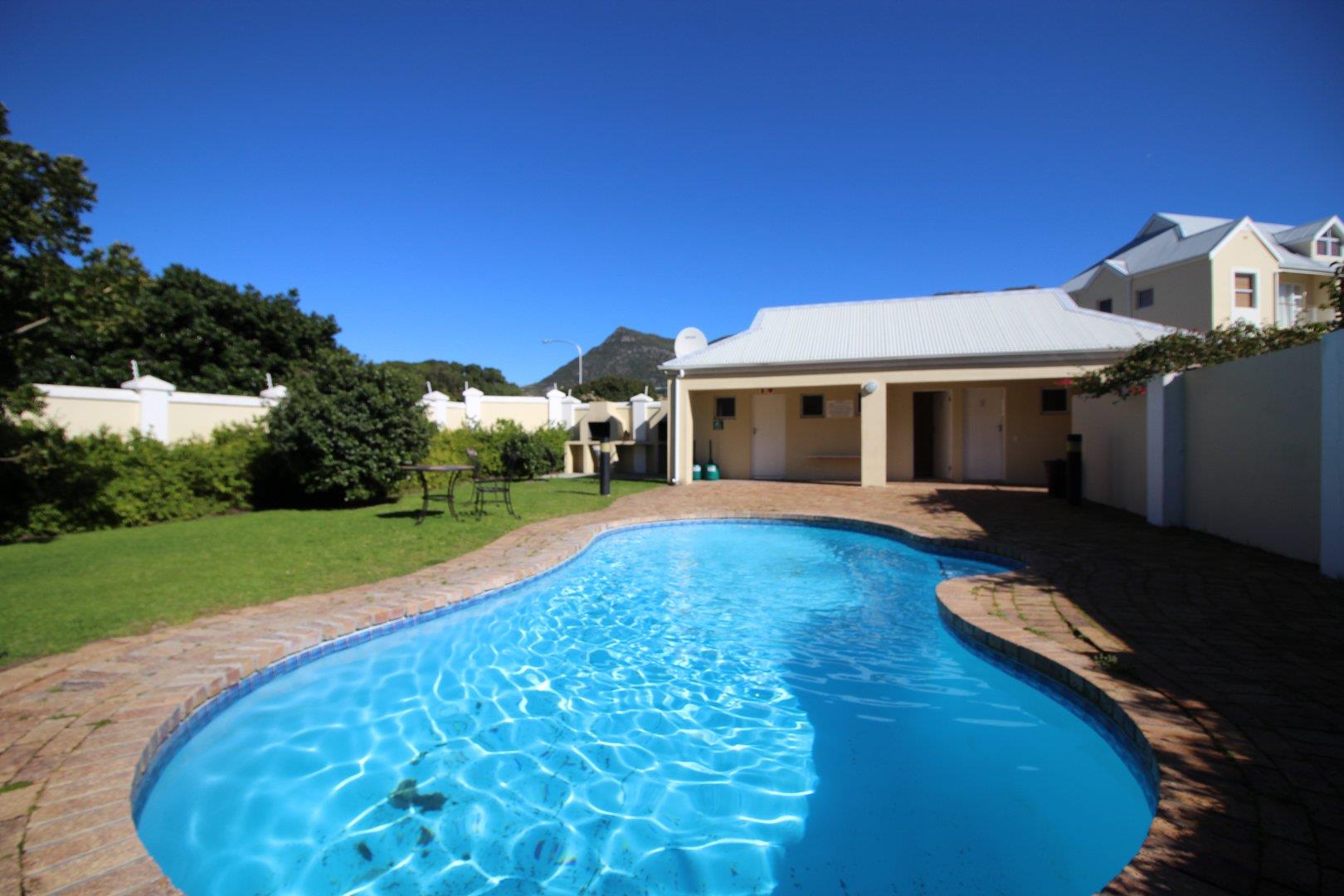 2 Bedroom Apartment / flat to rent in Hout Bay Central Princess Beach