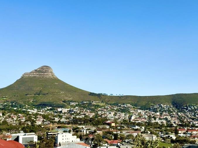 2 Bedroom Apartment / Flat to Rent in Vredehoek