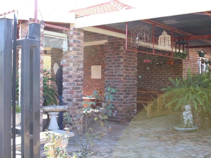 House for Sale in Schweizer Reneke