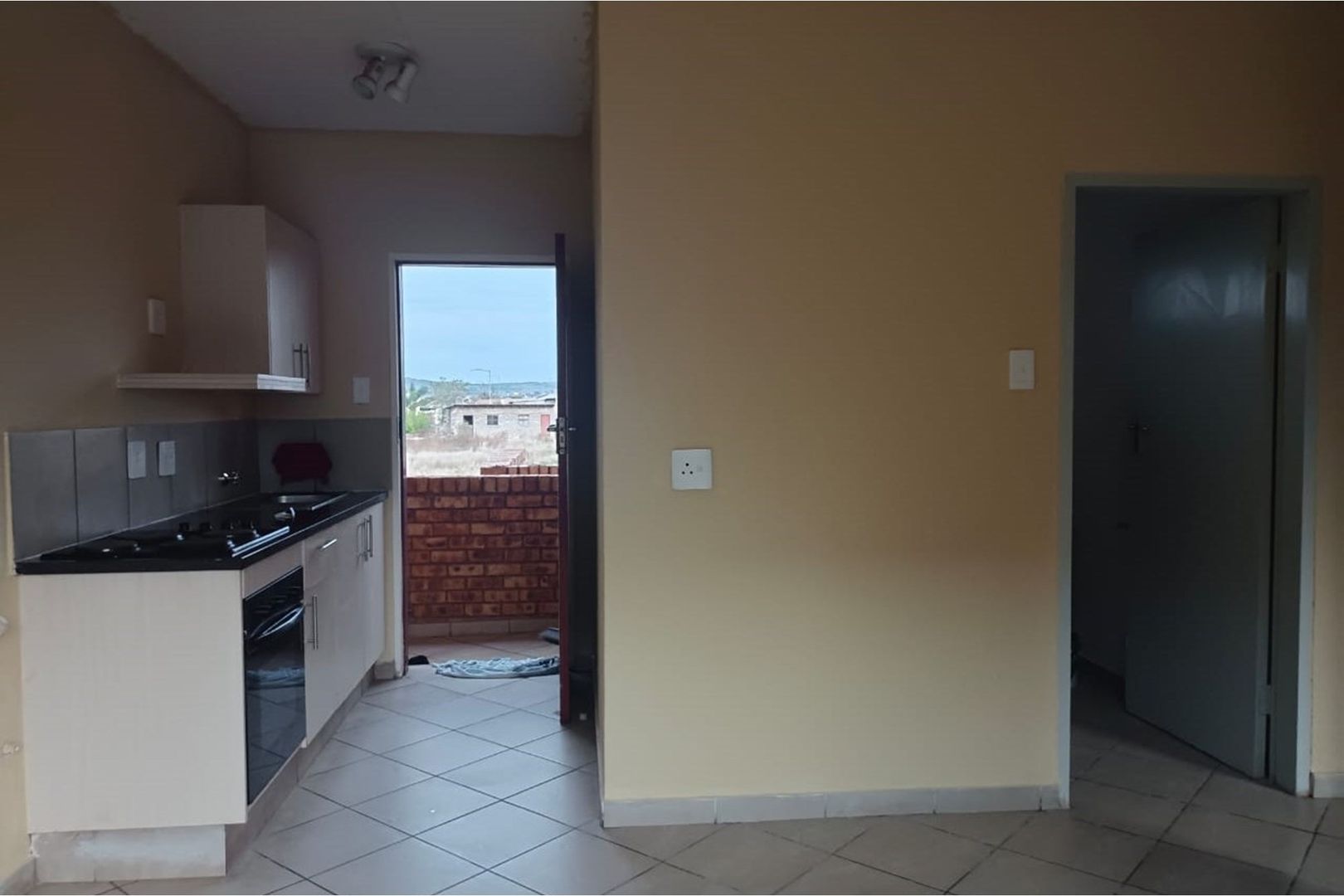 Lotus Gardens Property Apartments / flats to rent in Lotus Gardens