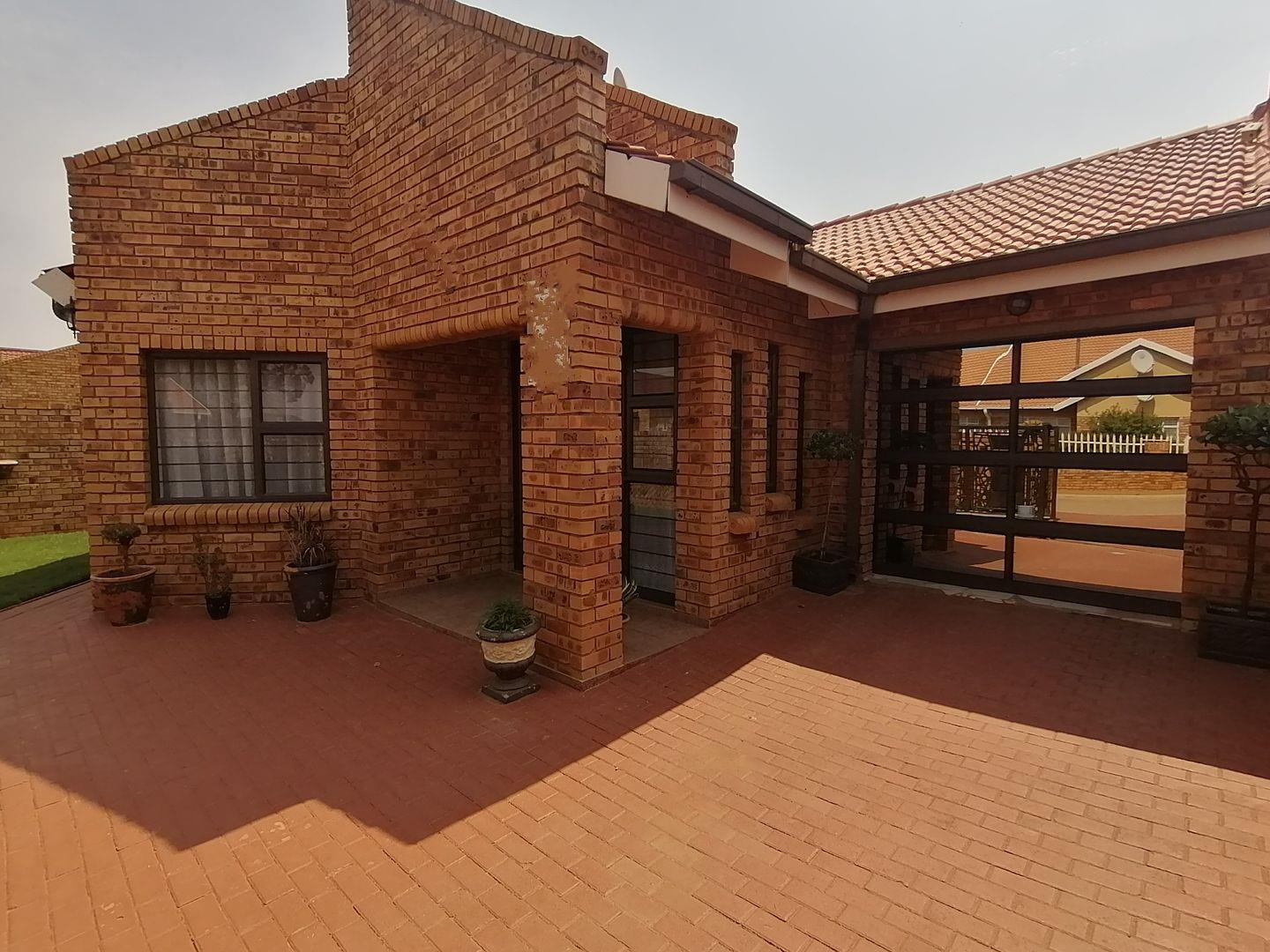 Kanana, Orkney Property Property and houses for sale in Kanana