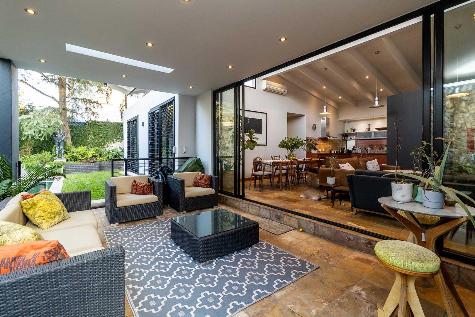 Baileys Muckleneuk Property Houses for sale in Baileys Muckleneuk