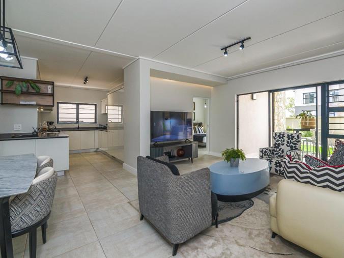 3 Bedroom Apartment / Flat for Sale in Waterfall