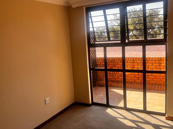 2 Bedroom Apartment / Flat to Rent in Newlands