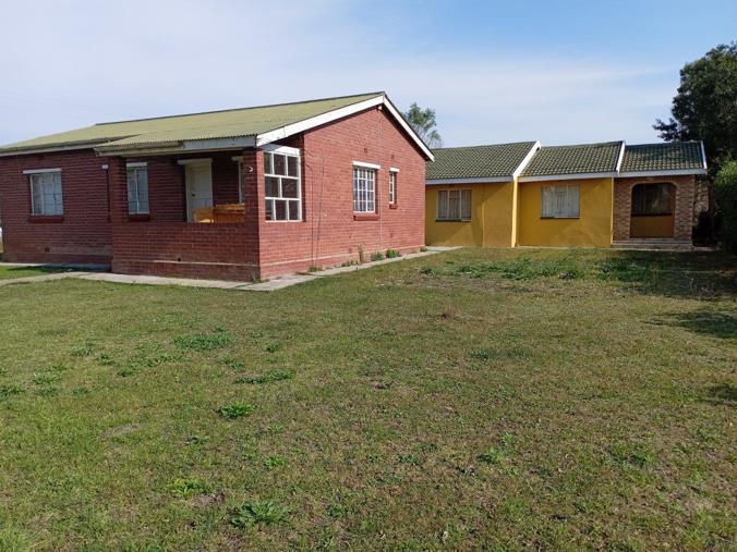 6 Bedroom House for Sale in East London Rural