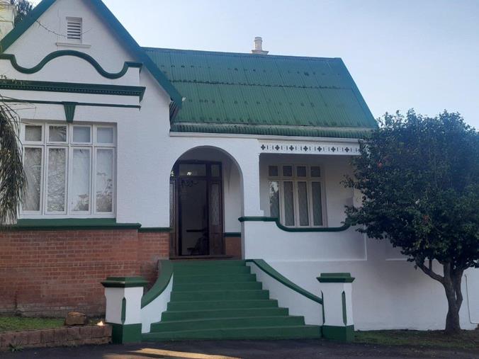 5 Bedroom House to Rent in Wembley