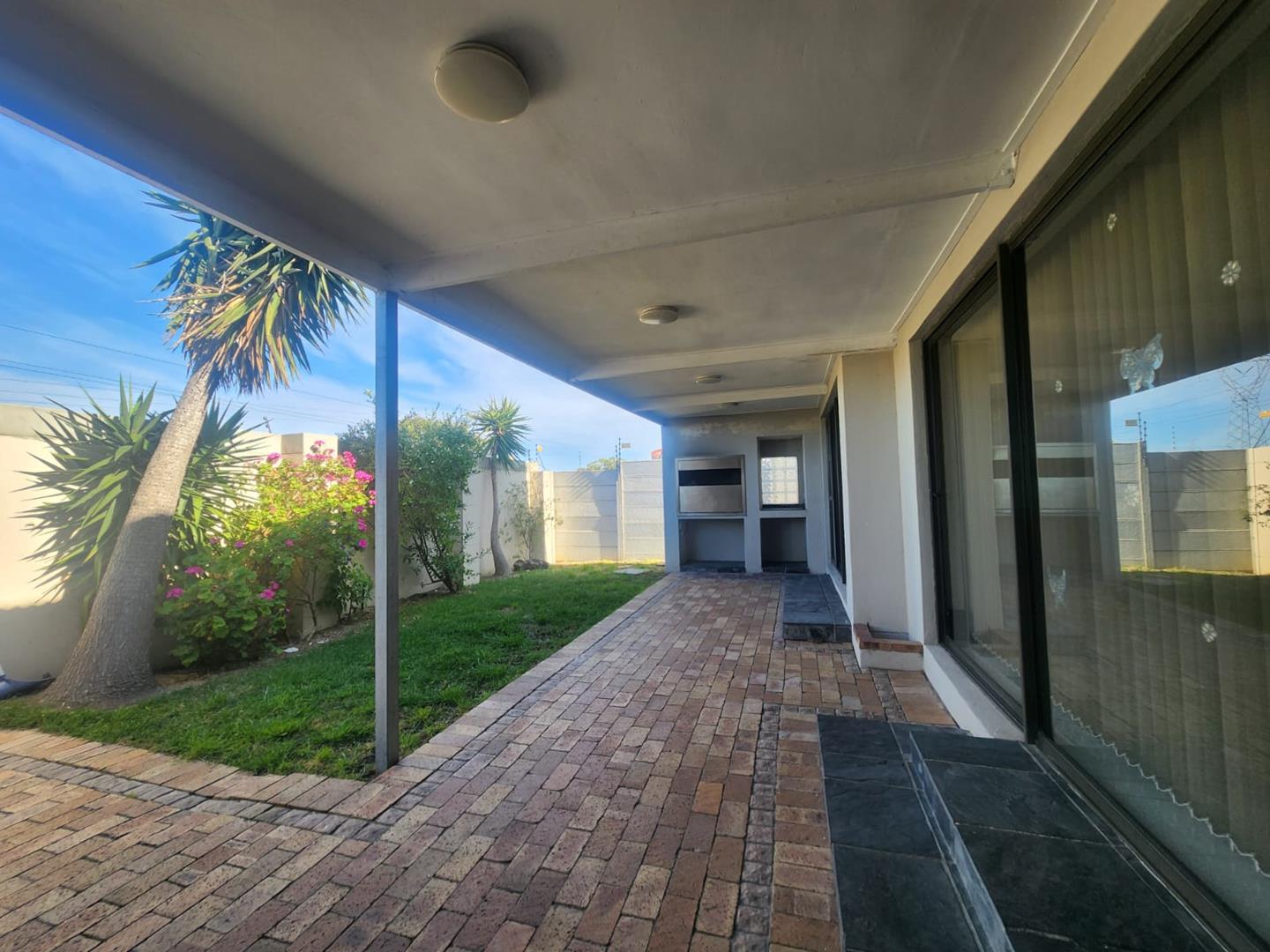 4 Bedroom House to rent in Parklands North P24115082720