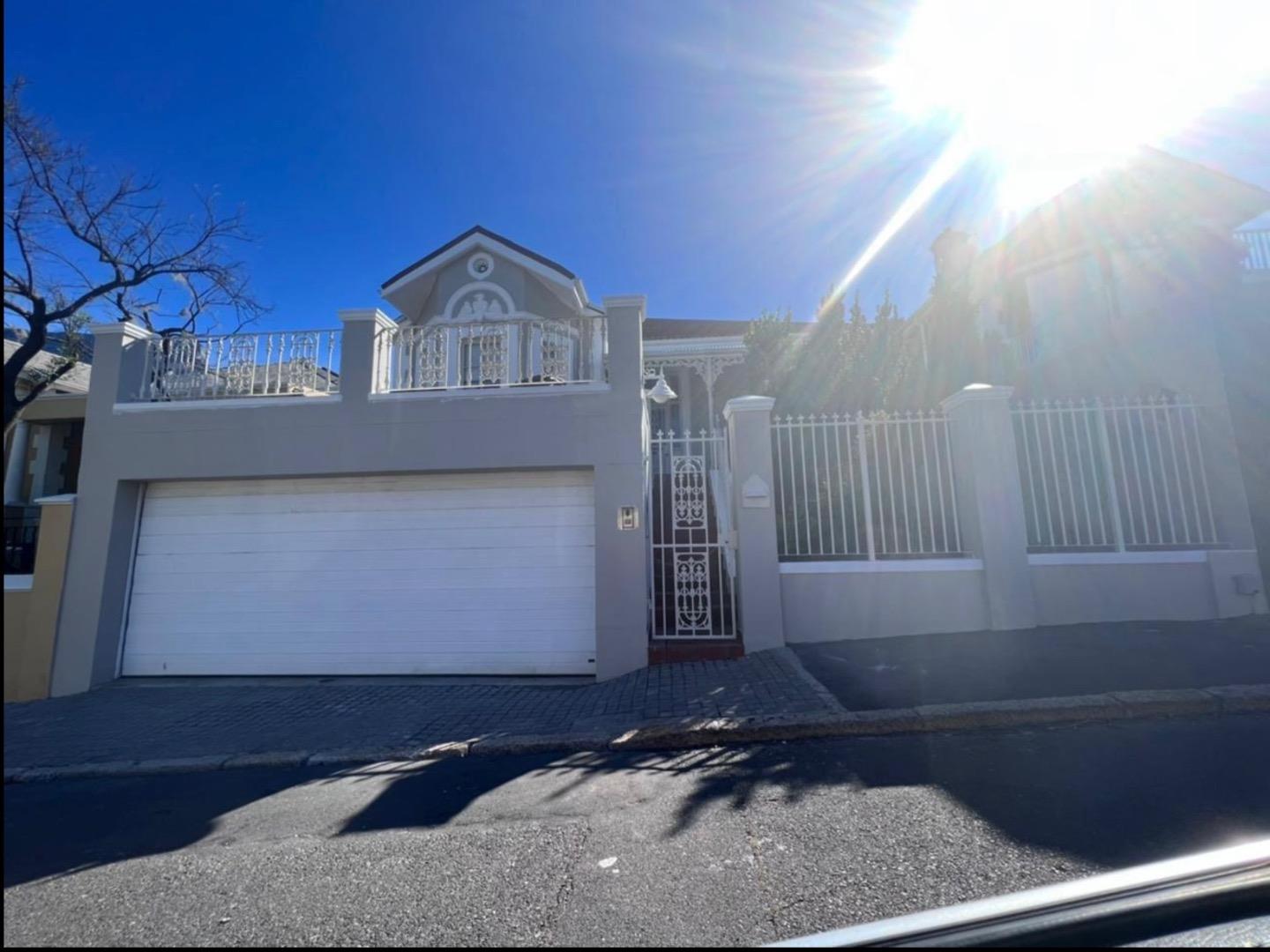 3 Bedroom House to rent in Tamboerskloof P24115043274