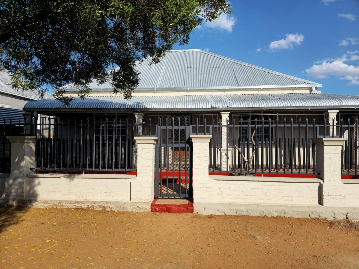 Beaconsfield Property Houses to rent in Beaconsfield