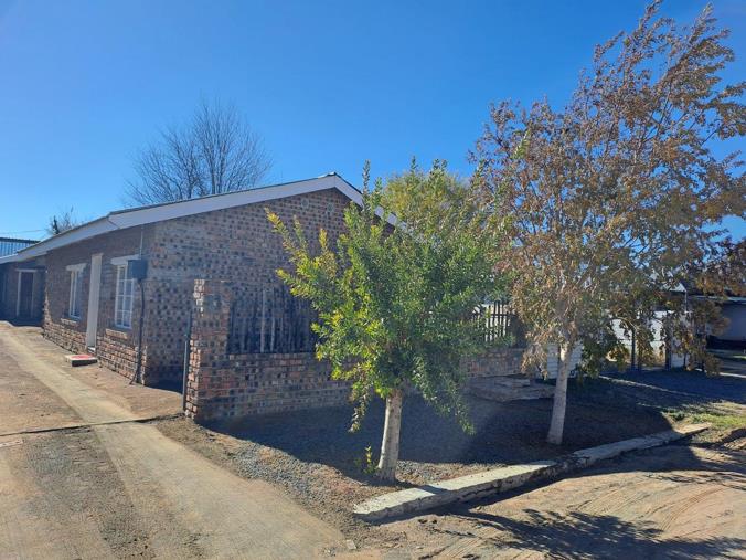 Apartment / Flat for Sale in Dealesville