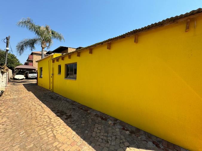 Commercial Property for Sale in Mountain View