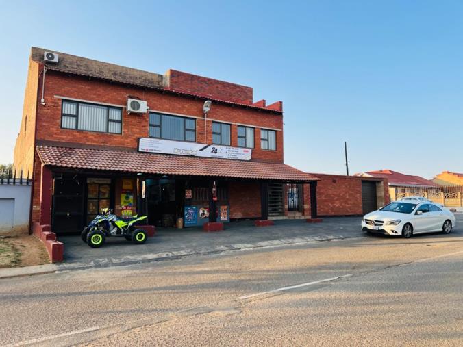 Commercial Property for Sale in Zakariyya Park