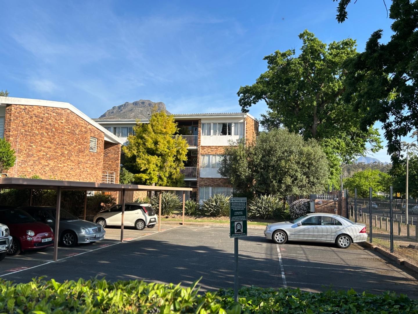2 Bedroom Apartment / flat to rent in Stellenbosch Central East Lynn