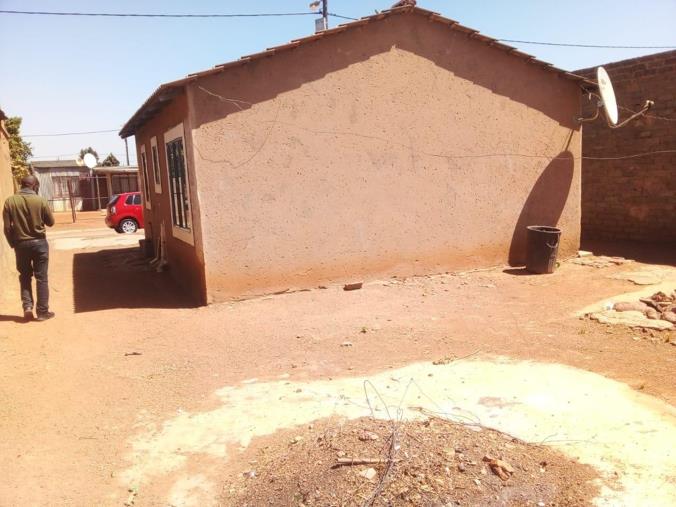 2 Bedroom House for Sale in Rosslyn