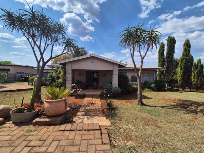 3 Bedroom House for Sale in Signal Hill