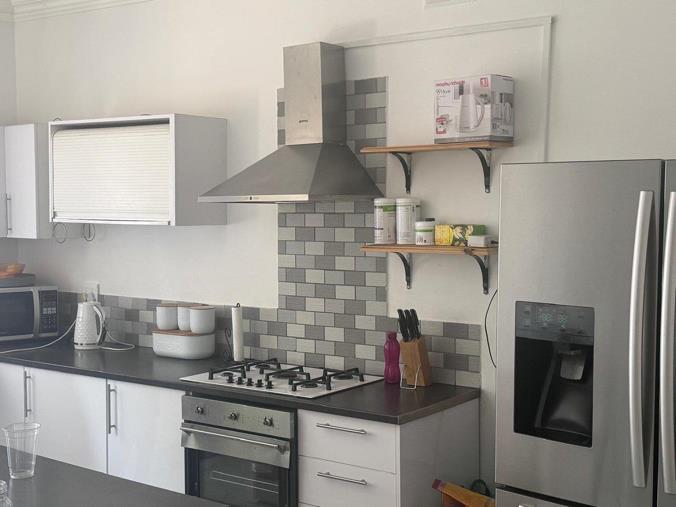 3 Bedroom House to Rent in Primrose Hill