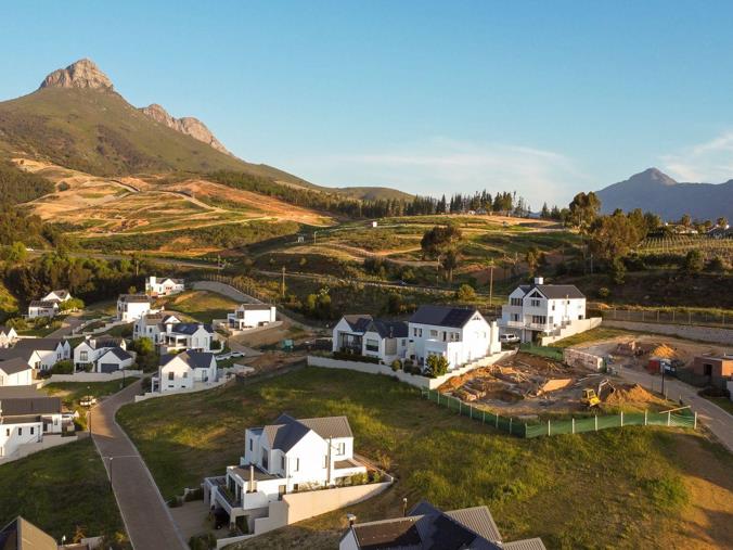 3 Bedroom House for Sale in La Roche