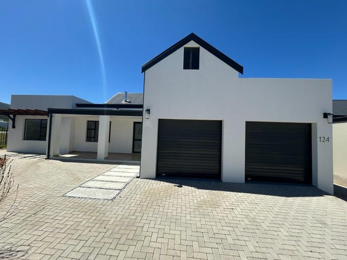 3 Bedroom House to Rent in Silwerstrand Golf And River Estate