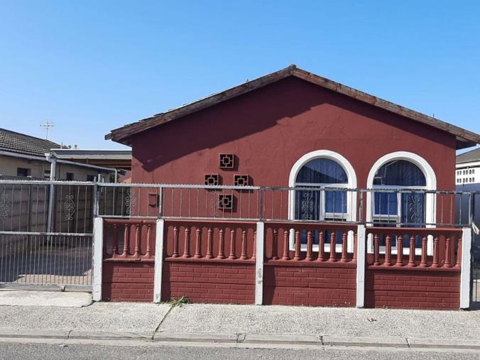 3 Bedroom House for Sale in Mitchells Plain Central