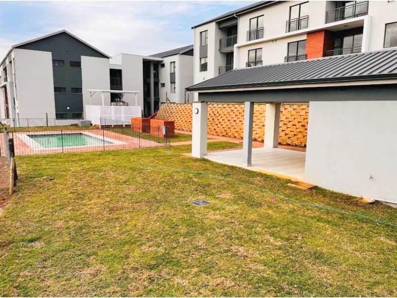 3 Bedroom Apartment / flat to rent in Hayfields P24115078460