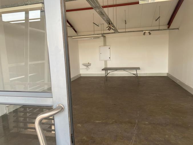 Commercial Property to Rent in Silver Lakes