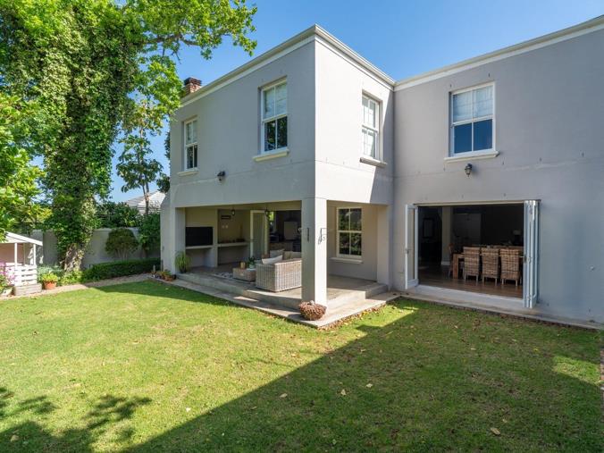 4 Bedroom House for Sale in Claremont Upper