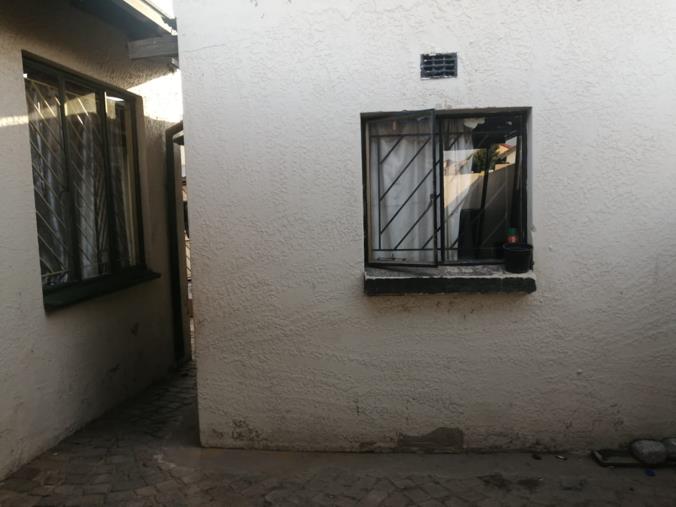 1 Bedroom House to Rent in Birch Acres