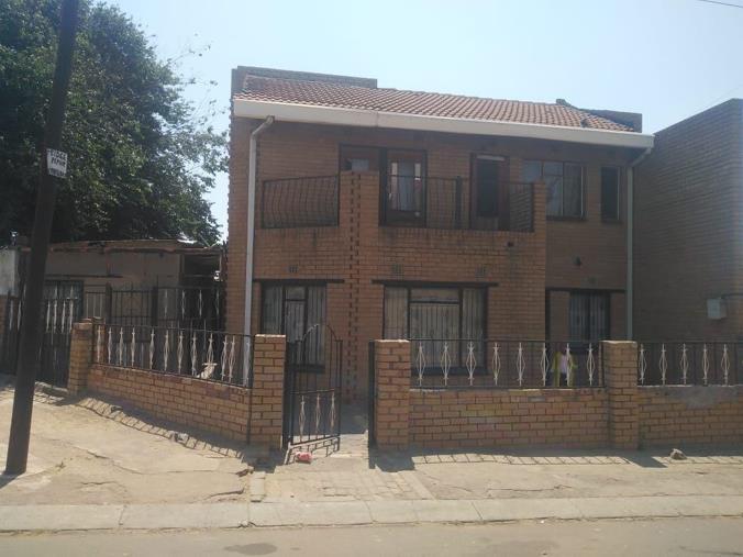 4 Bedroom House for Sale in Phiri