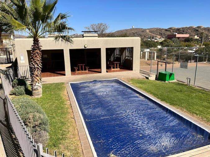 Townhouse for Sale in Eros