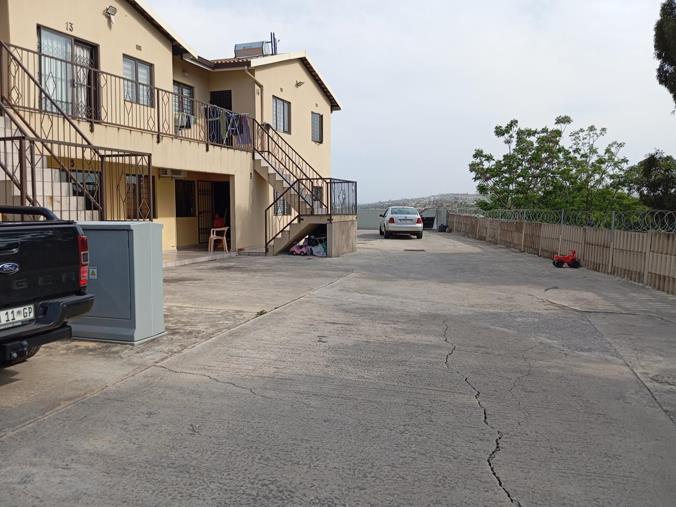 10 Bedroom House for Sale in Stonebridge