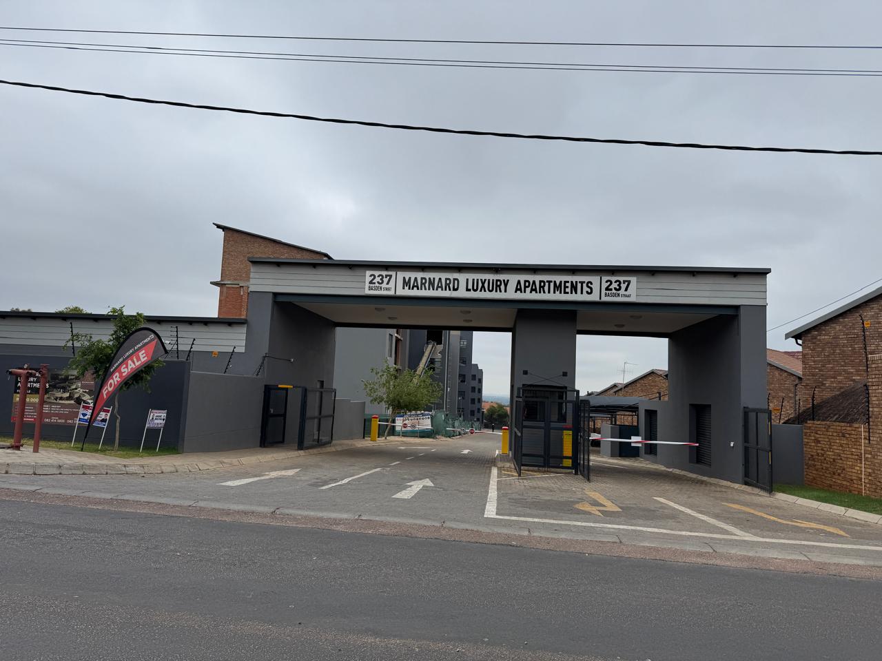 2 Bedroom Apartment / flat for sale in Die Hoewes 2204 Basden Avenue