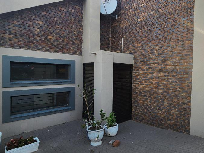 3 Bedroom House to Rent in Erasmia