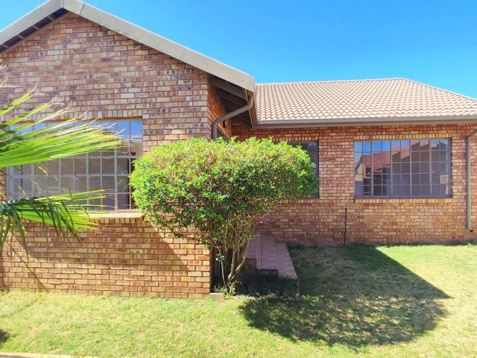 3 Bedroom House for Sale in Amberfield Heights