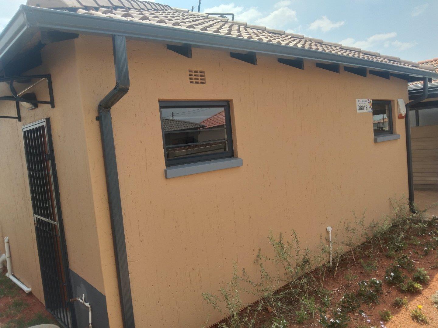 House for sale in Orlando East P24115129441