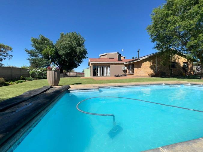 Farm for Sale in Arcadia SH