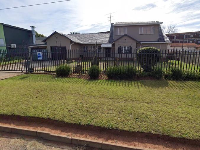 2 Bedroom House to Rent in Florida Park