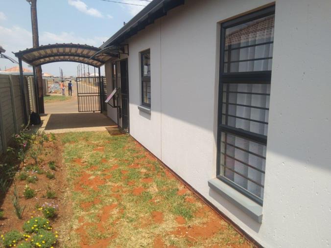3 Bedroom House for Sale in Eldorado Park