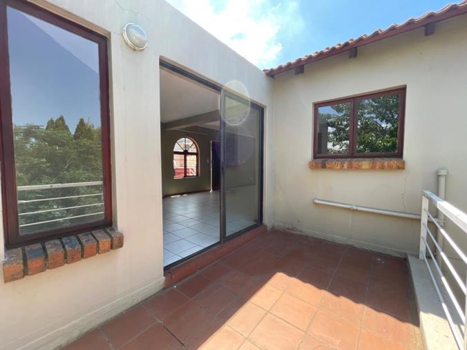 2 Bedroom Townhouse for Sale in Winchester Hills