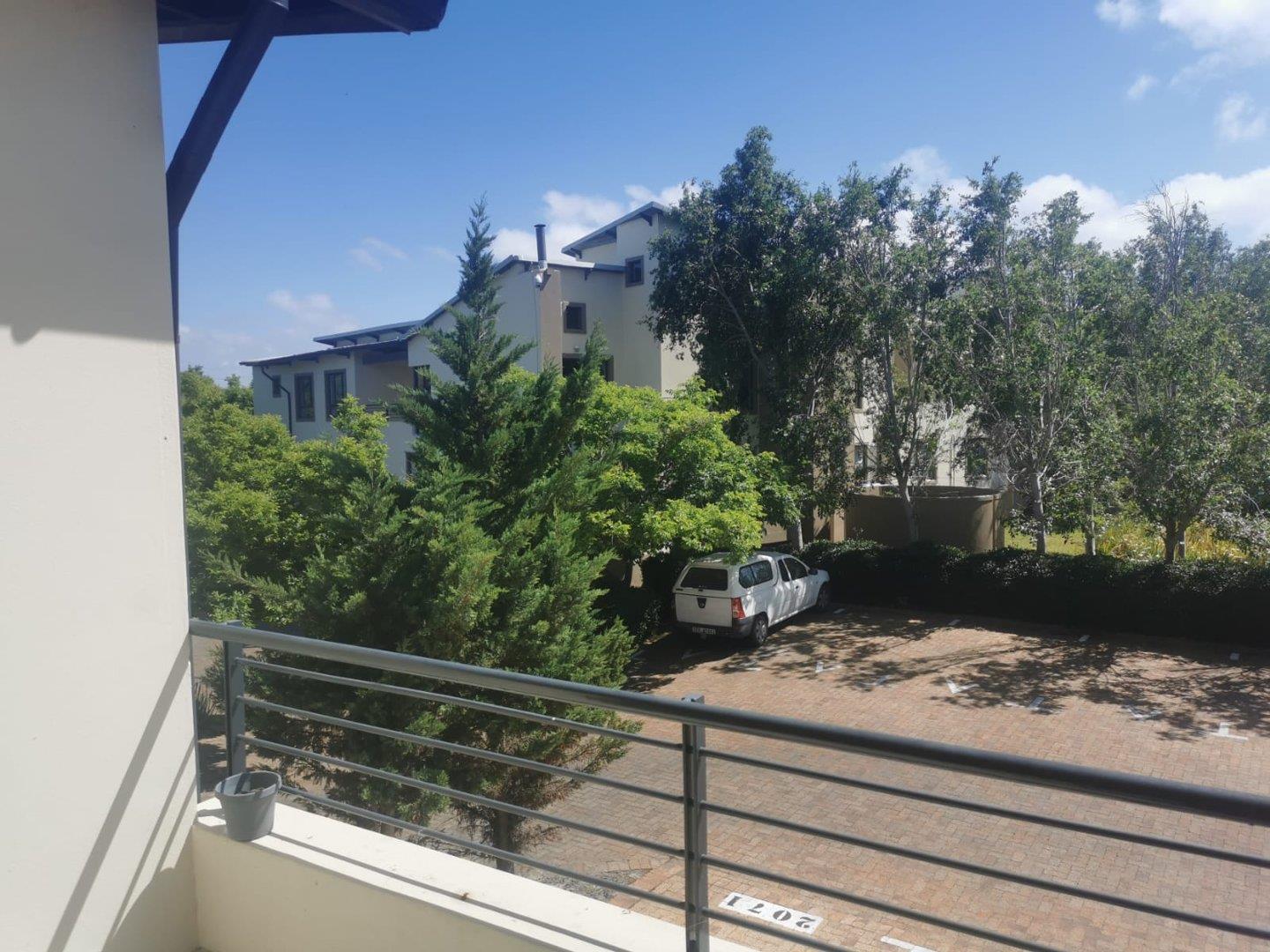 2 Bedroom Apartment / flat for sale in Somerset West Mall Triangle 13