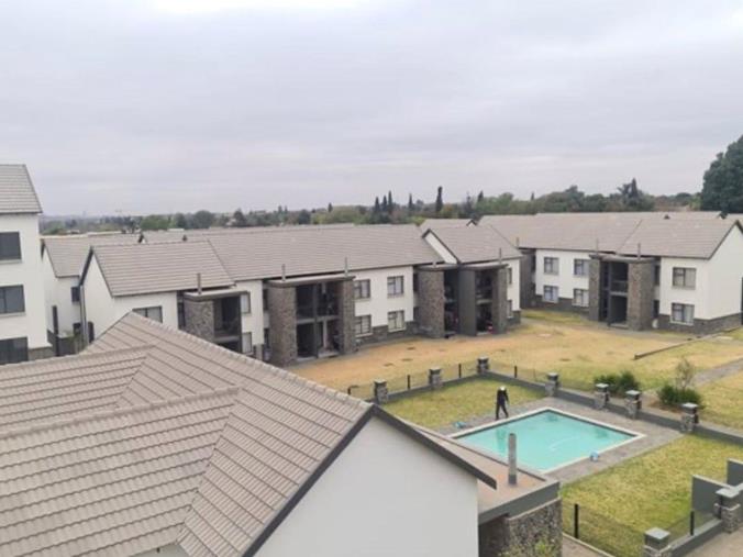 2 Bedroom Apartment / Flat for Sale in Glen Marais